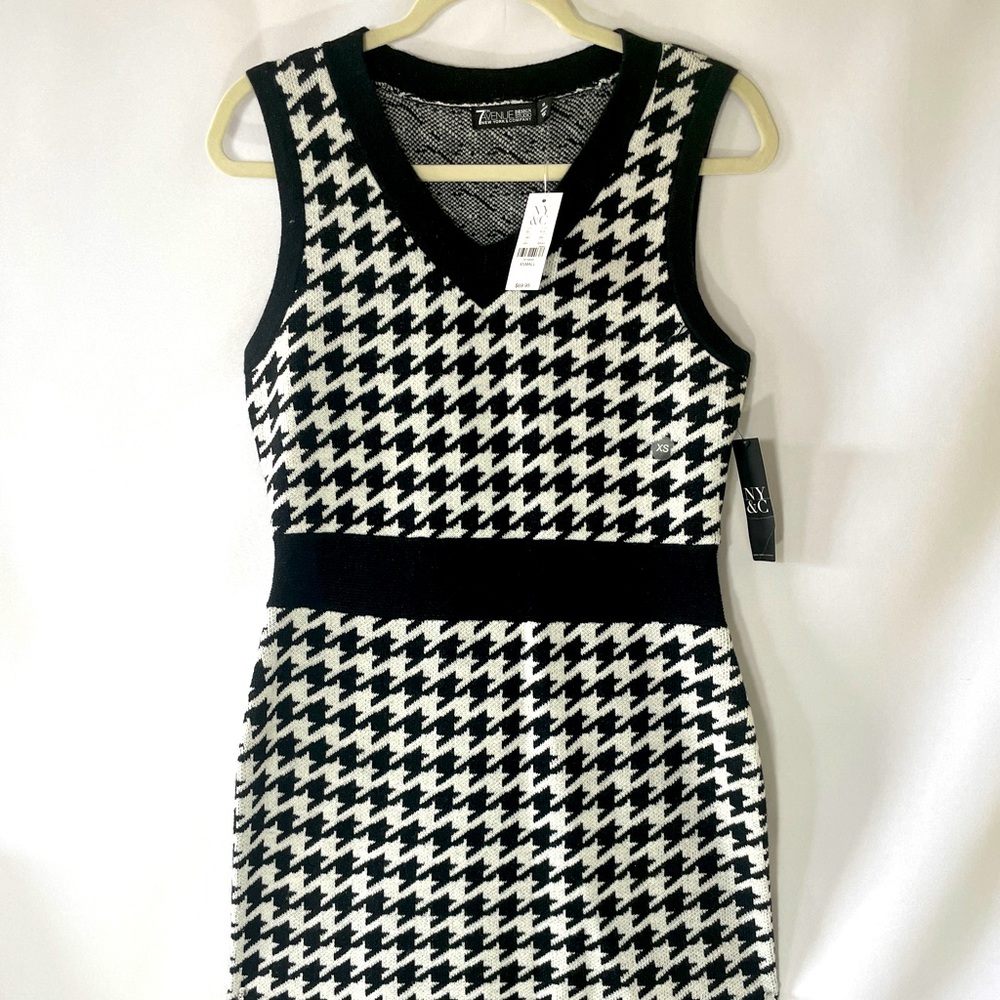 Houndstooth Plaid Knit Dress